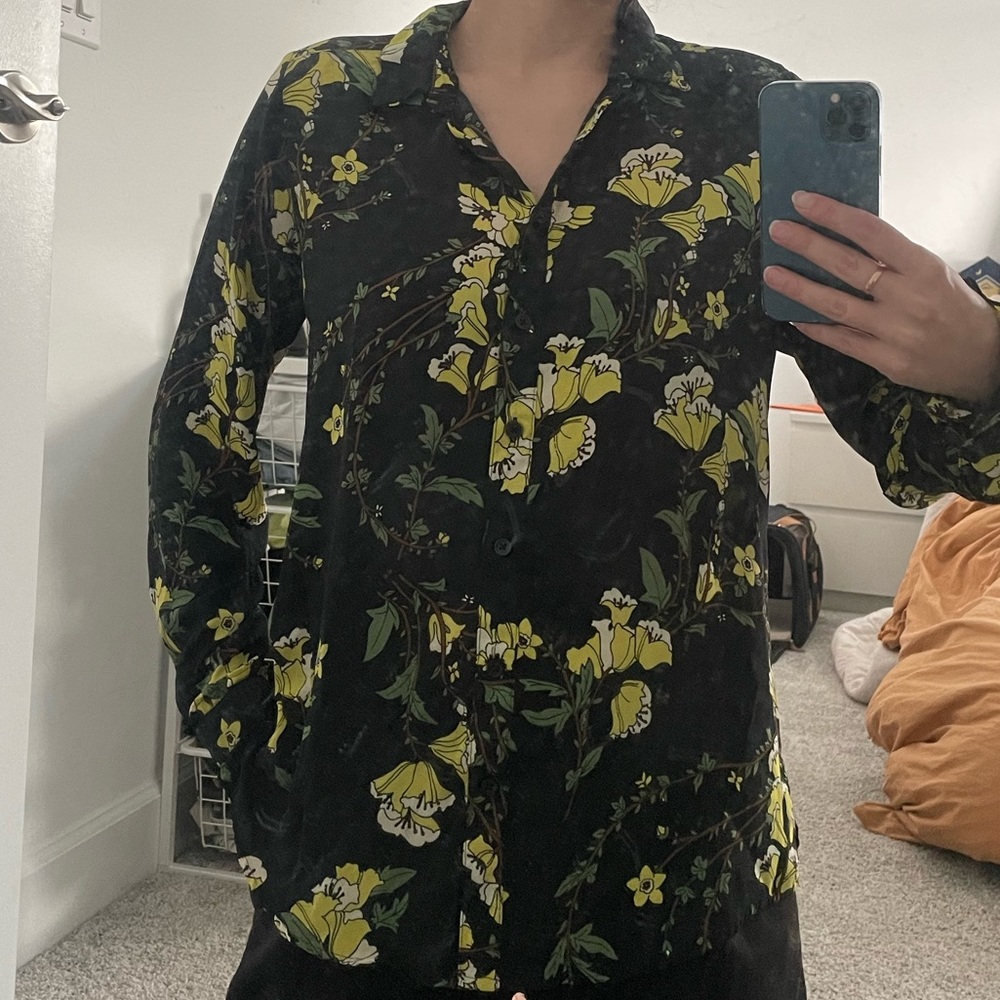 Black Floral Yellow Flower Shirt Medium